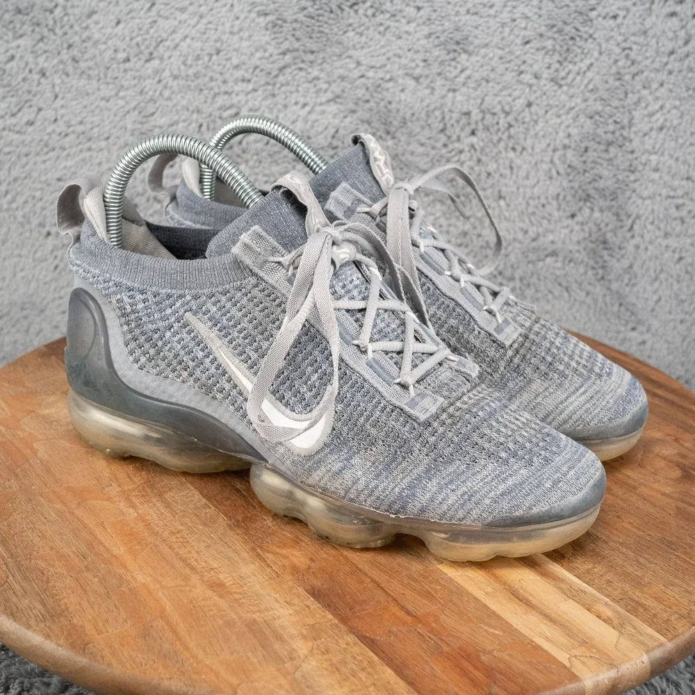 Nike Air VaporMax Shoes Youth Sz 5.5 Flyknit Sneakers DB1550-400